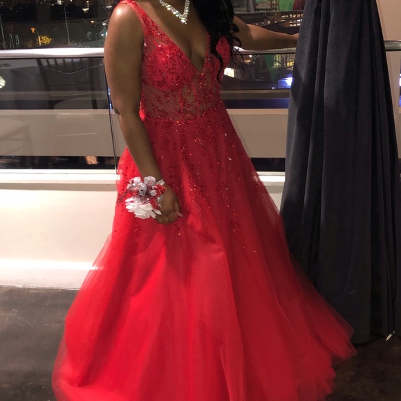 Prom dress - Picture 3 of 7